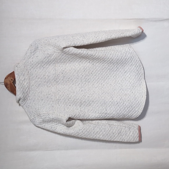 Maurices Light Grey Coral Quilted Quarter Button Pullover Sweatshirt Size Small - Picture 5 of 5